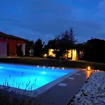Vila House Moreda By Istrialux